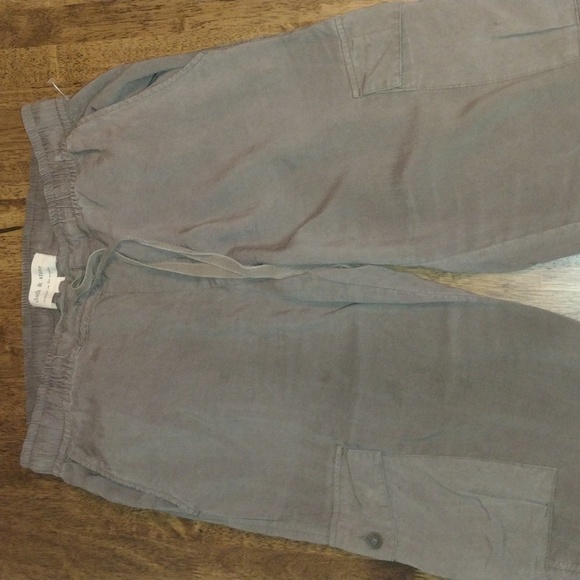 Olive Green Cloth & Stone Cropped Cargo 100% Tencel Lyocell Pull on Pants S - Picture 4 of 9